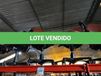 LOTE 123 - 05 CADEIRAS DE ESCRITÓRIO PÉS FIXOS. (NO ESTADO) ATENÇÃO! FAZER A VISITAÇÃO ANTES DE ARREMATAR, NÃO SABEMOS SE FUNCIONA, LEILÃO NÃO TEM GARANTIA E NEM DEVOLUÇÃO, SUJEITO A POSSÍVEIS AVARIAS VISÍVEIS/OCULTAS E/OU AUSÊNCIA DE COMPONENTES.
