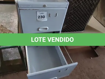 LOTE 230 - 01 ARQUIVO DE AÇO 04 GAVETAS. (NO ESTADO) ATENÇÃO! FAZER A VISITAÇÃO ANTES DE ARREMATAR, NÃO SABEMOS SE FUNCIONA, LEILÃO NÃO TEM GARANTIA E NEM DEVOLUÇÃO, SUJEITO A POSSÍVEIS AVARIAS VISÍVEIS/OCULTAS E/OU AUSÊNCIA DE COMPONENTES.