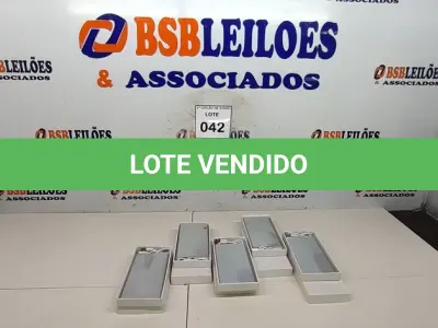 LOTE 042 - 05 BATERIAS METÁLICAS. (NO ESTADO) ATENÇÃO! FAZER A VISITAÇÃO ANTES DE ARREMATAR, NÃO SABEMOS SE FUNCIONA, LEILÃO NÃO TEM GARANTIA E NEM DEVOLUÇÃO, SUJEITO A POSSÍVEIS AVARIAS VISÍVEIS/OCULTAS E/OU AUSÊNCIA DE COMPONENTES.