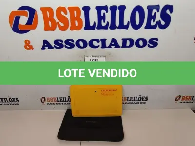 LOTE 095 - 01 TABLET SEM FONTE COM CASE MARCA POSITIVO. (NO ESTADO) ATENÇÃO! FAZER A VISITAÇÃO ANTES DE ARREMATAR, NÃO SABEMOS SE FUNCIONA, LEILÃO NÃO TEM GARANTIA E NEM DEVOLUÇÃO, SUJEITO A POSSÍVEIS AVARIAS VISÍVEIS/OCULTAS E/OU AUSÊNCIA DE COMPONENTES.