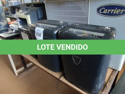 LOTE 246 - 03 FRAGMENTADORAS DE PAPEL MARCA AURORA. (NO ESTADO) ATENÇÃO! FAZER A VISITAÇÃO ANTES DE ARREMATAR, NÃO SABEMOS SE FUNCIONA, LEILÃO NÃO TEM GARANTIA E NEM DEVOLUÇÃO, SUJEITO A POSSÍVEIS AVARIAS VISÍVEIS/OCULTAS E/OU AUSÊNCIA DE COMPONENTES.
