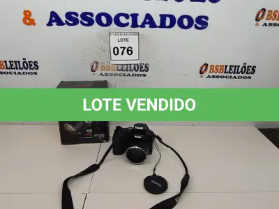 LOTE 076 - 01 MÁQUINA FOTOGRÁFICA MAX Z990 FULL HD MARCA KODAK. (NO ESTADO) ATENÇÃO! FAZER A VISITAÇÃO ANTES DE ARREMATAR, NÃO SABEMOS SE FUNCIONA, LEILÃO NÃO TEM GARANTIA E NEM DEVOLUÇÃO, SUJEITO A POSSÍVEIS AVARIAS VISÍVEIS/OCULTAS E/OU AUSÊNCIA DE COMPONENTES.