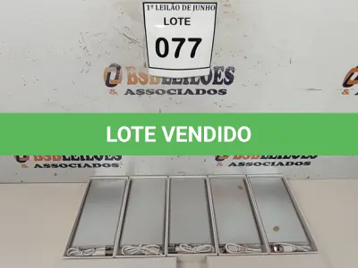 LOTE 077 - 05 BATERIAS METÁLICAS. (NO ESTADO) ATENÇÃO! FAZER A VISITAÇÃO ANTES DE ARREMATAR, NÃO SABEMOS SE FUNCIONA, LEILÃO NÃO TEM GARANTIA E NEM DEVOLUÇÃO, SUJEITO A POSSÍVEIS AVARIAS VISÍVEIS/OCULTAS E/OU AUSÊNCIA DE COMPONENTES.