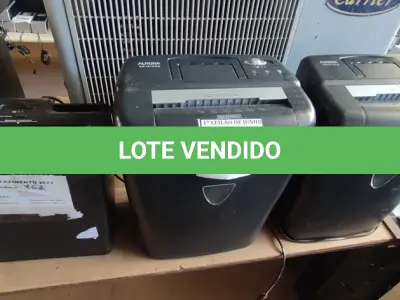 LOTE 246 - 03 FRAGMENTADORAS DE PAPEL MARCA AURORA. (NO ESTADO) ATENÇÃO! FAZER A VISITAÇÃO ANTES DE ARREMATAR, NÃO SABEMOS SE FUNCIONA, LEILÃO NÃO TEM GARANTIA E NEM DEVOLUÇÃO, SUJEITO A POSSÍVEIS AVARIAS VISÍVEIS/OCULTAS E/OU AUSÊNCIA DE COMPONENTES.