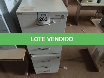 LOTE 263 - 02 GAVETEIROS DE ESCRITÓRIO COM 3 GAVETAS CADA. (NO ESTADO) ATENÇÃO! FAZER A VISITAÇÃO ANTES DE ARREMATAR, NÃO SABEMOS SE FUNCIONA, LEILÃO NÃO TEM GARANTIA E NEM DEVOLUÇÃO, SUJEITO A POSSÍVEIS AVARIAS VISÍVEIS/OCULTAS E/OU AUSÊNCIA DE COMPONENTES.