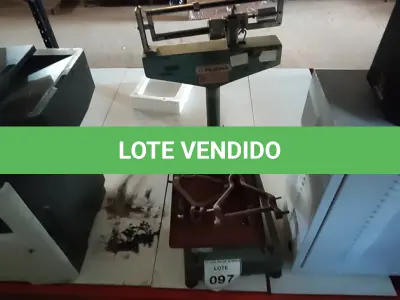 LOTE 097 - 01 BALANÇA MARCA FILIZOLA. (NO ESTADO) ATENÇÃO! FAZER A VISITAÇÃO ANTES DE ARREMATAR, NÃO SABEMOS SE FUNCIONA, LEILÃO NÃO TEM GARANTIA E NEM DEVOLUÇÃO, SUJEITO A POSSÍVEIS AVARIAS VISÍVEIS/OCULTAS E/OU AUSÊNCIA DE COMPONENTES.