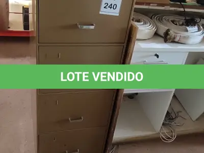 LOTE 240 - 01 ARQUIVO DE AÇO 04 GAVETAS. (NO ESTADO) ATENÇÃO! FAZER A VISITAÇÃO ANTES DE ARREMATAR, NÃO SABEMOS SE FUNCIONA, LEILÃO NÃO TEM GARANTIA E NEM DEVOLUÇÃO, SUJEITO A POSSÍVEIS AVARIAS VISÍVEIS/OCULTAS E/OU AUSÊNCIA DE COMPONENTES.
