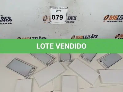 LOTE 079 - 05 BATERIAS METÁLICAS. (NO ESTADO) ATENÇÃO! FAZER A VISITAÇÃO ANTES DE ARREMATAR, NÃO SABEMOS SE FUNCIONA, LEILÃO NÃO TEM GARANTIA E NEM DEVOLUÇÃO, SUJEITO A POSSÍVEIS AVARIAS VISÍVEIS/OCULTAS E/OU AUSÊNCIA DE COMPONENTES.