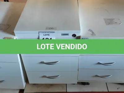 LOTE 121 - 03 GAVETEIROS DE ESCRITÓRIO COM 03 GAVETAS CADA. (NO ESTADO) ATENÇÃO! FAZER A VISITAÇÃO ANTES DE ARREMATAR, NÃO SABEMOS SE FUNCIONA, LEILÃO NÃO TEM GARANTIA E NEM DEVOLUÇÃO, SUJEITO A POSSÍVEIS AVARIAS VISÍVEIS/OCULTAS E/OU AUSÊNCIA DE COMPONENTES.
