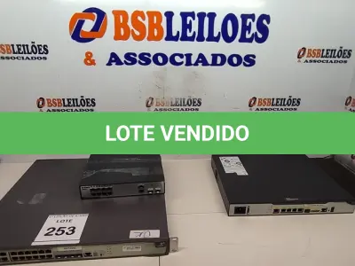 LOTE 253 - 01 SWITCH 5500-EI 24 PORTAS, 01 SWITCH 240V E SWITCH MARCA D-LINK 240VAC. (NO ESTADO) ATENÇÃO! FAZER A VISITAÇÃO ANTES DE ARREMATAR, NÃO SABEMOS SE FUNCIONA, LEILÃO NÃO TEM GARANTIA E NEM DEVOLUÇÃO, SUJEITO A POSSÍVEIS AVARIAS VISÍVEIS/OCULTAS E/OU AUSÊNCIA DE COMPONENTES.