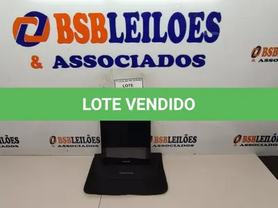 LOTE 075 - 01 TABLET SEM FONTE COM CASE MARCA POSITIVO. (NO ESTADO) ATENÇÃO! FAZER A VISITAÇÃO ANTES DE ARREMATAR, NÃO SABEMOS SE FUNCIONA, LEILÃO NÃO TEM GARANTIA E NEM DEVOLUÇÃO, SUJEITO A POSSÍVEIS AVARIAS VISÍVEIS/OCULTAS E/OU AUSÊNCIA DE COMPONENTES.