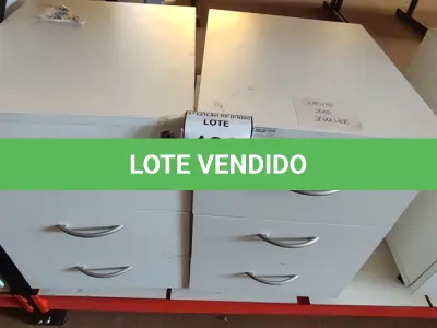 LOTE 136 - 02 GAVETEIROS DE ESCRITÓRIO. (NO ESTADO) ATENÇÃO! FAZER A VISITAÇÃO ANTES DE ARREMATAR, NÃO SABEMOS SE FUNCIONA, LEILÃO NÃO TEM GARANTIA E NEM DEVOLUÇÃO, SUJEITO A POSSÍVEIS AVARIAS VISÍVEIS/OCULTAS E/OU AUSÊNCIA DE COMPONENTES.