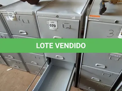 LOTE 070 - 01 ARQUIVO DE AÇO 04 GAVETAS. (NO ESTADO) ATENÇÃO! FAZER A VISITAÇÃO ANTES DE ARREMATAR, NÃO SABEMOS SE FUNCIONA, LEILÃO NÃO TEM GARANTIA E NEM DEVOLUÇÃO, SUJEITO A POSSÍVEIS AVARIAS VISÍVEIS/OCULTAS E/OU AUSÊNCIA DE COMPONENTES.