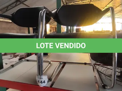 LOTE 144 - 02 CADEIRAS PARA ESCRITÓRIO PÉS FIXOS. (NO ESTADO) ATENÇÃO! FAZER A VISITAÇÃO ANTES DE ARREMATAR, NÃO SABEMOS SE FUNCIONA, LEILÃO NÃO TEM GARANTIA E NEM DEVOLUÇÃO, SUJEITO A POSSÍVEIS AVARIAS VISÍVEIS/OCULTAS E/OU AUSÊNCIA DE COMPONENTES.