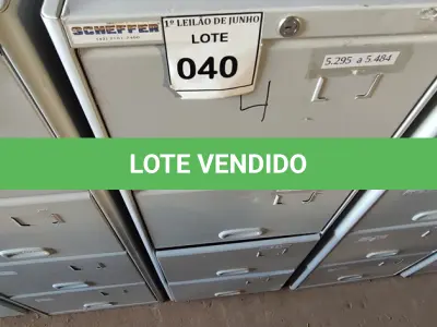 LOTE 040 - 01 ARQUIVO DE AÇO 04 GAVETAS. (NO ESTADO) ATENÇÃO! FAZER A VISITAÇÃO ANTES DE ARREMATAR, NÃO SABEMOS SE FUNCIONA, LEILÃO NÃO TEM GARANTIA E NEM DEVOLUÇÃO, SUJEITO A POSSÍVEIS AVARIAS VISÍVEIS/OCULTAS E/OU AUSÊNCIA DE COMPONENTES.