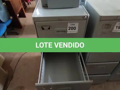 LOTE 200 - 01 ARQUIVO DE AÇO 04 GAVETAS. (NO ESTADO) ATENÇÃO! FAZER A VISITAÇÃO ANTES DE ARREMATAR, NÃO SABEMOS SE FUNCIONA, LEILÃO NÃO TEM GARANTIA E NEM DEVOLUÇÃO, SUJEITO A POSSÍVEIS AVARIAS VISÍVEIS/OCULTAS E/OU AUSÊNCIA DE COMPONENTES.