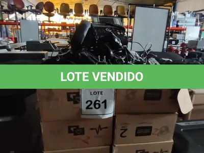 LOTE 261 - 01 LOTE COM GRANDES QUANTIDADES DE APARELHOS TELEFÔNICOS MARCAS E MODELOS DIVERSOS. (NO ESTADO) ATENÇÃO! FAZER A VISITAÇÃO ANTES DE ARREMATAR, NÃO SABEMOS SE FUNCIONA, LEILÃO NÃO TEM GARANTIA E NEM DEVOLUÇÃO, SUJEITO A POSSÍVEIS AVARIAS VISÍVEIS/OCULTAS E/OU AUSÊNCIA DE COMPONENTES.