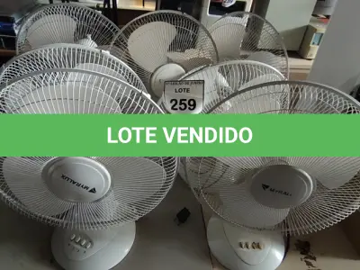 LOTE 259 - 07 VENTILADORES MARCA MYRALUX DIVERSOS. (NO ESTADO) ATENÇÃO! FAZER A VISITAÇÃO ANTES DE ARREMATAR, NÃO SABEMOS SE FUNCIONA, LEILÃO NÃO TEM GARANTIA E NEM DEVOLUÇÃO, SUJEITO A POSSÍVEIS AVARIAS VISÍVEIS/OCULTAS E/OU AUSÊNCIA DE COMPONENTES.