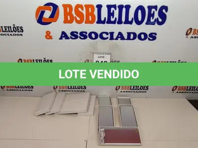 LOTE 048 - 05 BATERIAS METÁLICAS. (NO ESTADO) ATENÇÃO! FAZER A VISITAÇÃO ANTES DE ARREMATAR, NÃO SABEMOS SE FUNCIONA, LEILÃO NÃO TEM GARANTIA E NEM DEVOLUÇÃO, SUJEITO A POSSÍVEIS AVARIAS VISÍVEIS/OCULTAS E/OU AUSÊNCIA DE COMPONENTES.