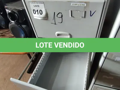 LOTE 010 - 01 ARQUIVO DE AÇO 04 GAVETAS. (NO ESTADO) ATENÇÃO! FAZER A VISITAÇÃO ANTES DE ARREMATAR, NÃO SABEMOS SE FUNCIONA, LEILÃO NÃO TEM GARANTIA E NEM DEVOLUÇÃO, SUJEITO A POSSÍVEIS AVARIAS VISÍVEIS/OCULTAS E/OU AUSÊNCIA DE COMPONENTES.