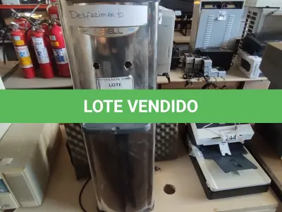 LOTE 242 - 01 BEBEDOURO PARA GARRAFÃO INOX MARCA LIBEL. (NO ESTADO) ATENÇÃO! FAZER A VISITAÇÃO ANTES DE ARREMATAR, NÃO SABEMOS SE FUNCIONA, LEILÃO NÃO TEM GARANTIA E NEM DEVOLUÇÃO, SUJEITO A POSSÍVEIS AVARIAS VISÍVEIS/OCULTAS E/OU AUSÊNCIA DE COMPONENTES.