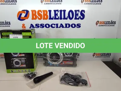 LOTE 034 - 01 CAIXA DE SOM ECOPOWER KARAOKÊ BLUETOOTH MODELO EP-2220 COM CONTROLE, CARREGADOR E MICROFONE COLORIDO. (NO ESTADO) ATENÇÃO! FAZER A VISITAÇÃO ANTES DE ARREMATAR, NÃO SABEMOS SE FUNCIONA, LEILÃO NÃO TEM GARANTIA E NEM DEVOLUÇÃO, SUJEITO A POSSÍVEIS AVARIAS VISÍVEIS/OCULTAS E/OU AUSÊNCIA DE COMPONENTES.