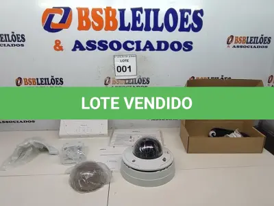 LOTE 001 - 01 CÂMERA DE SEGURANÇA DOME AXIS P3343-VE 12MM. (NO ESTADO) ATENÇÃO! FAZER A VISITAÇÃO ANTES DE ARREMATAR, NÃO SABEMOS SE FUNCIONA, LEILÃO NÃO TEM GARANTIA E NEM DEVOLUÇÃO, SUJEITO A POSSÍVEIS AVARIAS VISÍVEIS/OCULTAS E/OU AUSÊNCIA DE COMPONENTES.