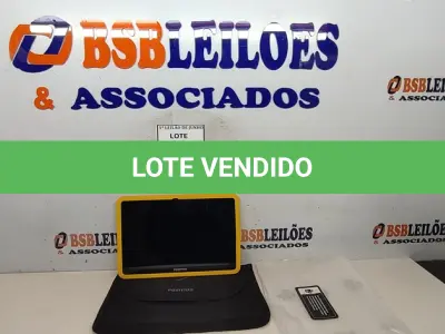 LOTE 195 - 01 TABLET SEM FONTE COM CASE MARCA POSITIVO. (NO ESTADO) ATENÇÃO! FAZER A VISITAÇÃO ANTES DE ARREMATAR, NÃO SABEMOS SE FUNCIONA, LEILÃO NÃO TEM GARANTIA E NEM DEVOLUÇÃO, SUJEITO A POSSÍVEIS AVARIAS VISÍVEIS/OCULTAS E/OU AUSÊNCIA DE COMPONENTES.