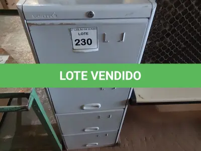 LOTE 230 - 01 ARQUIVO DE AÇO 04 GAVETAS. (NO ESTADO) ATENÇÃO! FAZER A VISITAÇÃO ANTES DE ARREMATAR, NÃO SABEMOS SE FUNCIONA, LEILÃO NÃO TEM GARANTIA E NEM DEVOLUÇÃO, SUJEITO A POSSÍVEIS AVARIAS VISÍVEIS/OCULTAS E/OU AUSÊNCIA DE COMPONENTES.
