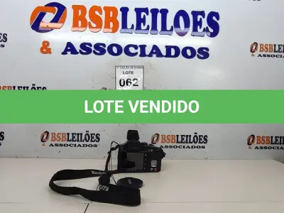 LOTE 062 - 01 MÁQUINA FOTOGRÁFICA MAX Z990 FULL HD MARCA KODAK. (NO ESTADO) ATENÇÃO! FAZER A VISITAÇÃO ANTES DE ARREMATAR, NÃO SABEMOS SE FUNCIONA, LEILÃO NÃO TEM GARANTIA E NEM DEVOLUÇÃO, SUJEITO A POSSÍVEIS AVARIAS VISÍVEIS/OCULTAS E/OU AUSÊNCIA DE COMPONENTES.