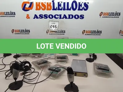 LOTE 018 - 09 LEITORES DE CARTÃO DE MEMÓRIA, 01 CASE PRA HD EXTERNO 3.5’’ E 06 MICROFONES. ATENÇÃO! FAZER A VISITAÇÃO ANTES DE ARREMATAR, NÃO SABEMOS SE FUNCIONA, LEILÃO NÃO TEM GARANTIA E NEM DEVOLUÇÃO, SUJEITO A POSSÍVEIS AVARIAS VISÍVEIS/OCULTAS E/OU AUSÊNCIA DE COMPONENTES.
