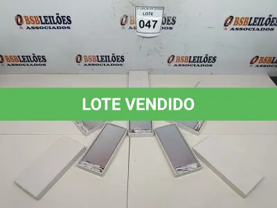 LOTE 047 - 05 BATERIAS METÁLICAS. (NO ESTADO) ATENÇÃO! FAZER A VISITAÇÃO ANTES DE ARREMATAR, NÃO SABEMOS SE FUNCIONA, LEILÃO NÃO TEM GARANTIA E NEM DEVOLUÇÃO, SUJEITO A POSSÍVEIS AVARIAS VISÍVEIS/OCULTAS E/OU AUSÊNCIA DE COMPONENTES.