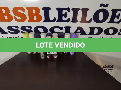 LOTE 033 - 12 TINTAS SPRAY DE CORES DIVERSAS. (NO ESTADO) ATENÇÃO! FAZER A VISITAÇÃO ANTES DE ARREMATAR, NÃO SABEMOS SE FUNCIONA, LEILÃO NÃO TEM GARANTIA E NEM DEVOLUÇÃO, SUJEITO A POSSÍVEIS AVARIAS VISÍVEIS/OCULTAS E/OU AUSÊNCIA DE COMPONENTES.