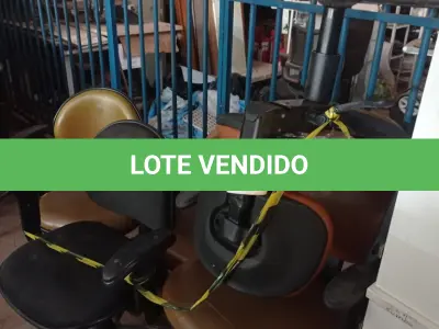 LOTE 364 - 05 CADEIRAS DE ESCRITÓRIO GIRATÓRIAS DIVERSAS. (NO ESTADO) ATENÇÃO! FAZER A VISITAÇÃO ANTES DE ARREMATAR, NÃO SABEMOS SE FUNCIONA. LEILÃO NÃO TEM GARANTIA E NEM DEVOLUÇÃO, SUJEITO A POSSÍVEIS AVARIAS VISÍVEIS/OCULTAS E/OU AUSÊNCIA DE COMPONENTES.