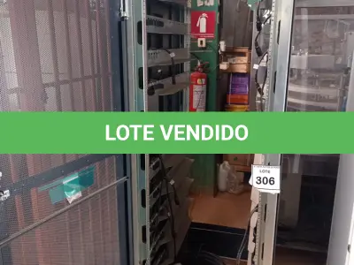 LOTE 306 - 01 RACK DE FERRO. (NO ESTADO) ATENÇÃO! FAZER A VISITAÇÃO ANTES DE ARREMATAR, NÃO SABEMOS SE FUNCIONA, LEILÃO NÃO TEM GARANTIA E NEM DEVOLUÇÃO, SUJEITO A POSSÍVEIS AVARIAS VISÍVEIS/OCULTAS E/OU AUSÊNCIA DE COMPONENTES.