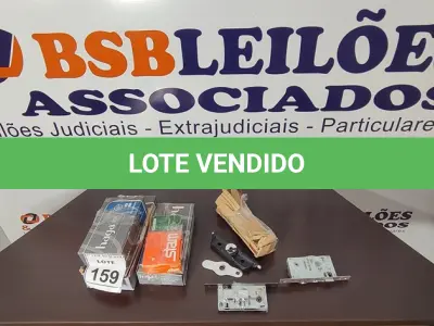 LOTE 159 - 07 FECHADURAS DE MODELOS DIVERSOS. (NO ESTADO) ATENÇÃO! FAZER A VISITAÇÃO ANTES DE ARREMATAR, NÃO SABEMOS SE FUNCIONA, LEILÃO NÃO TEM GARANTIA E NEM DEVOLUÇÃO, SUJEITO A POSSÍVEIS AVARIAS VISÍVEIS/OCULTAS E/OU AUSÊNCIA DE COMPONENTES.