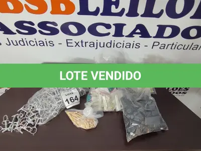 LOTE 164 - 01 LOTE COM ACESSÓRIOS PARA MÓVEIS DIVERSOS. (NO ESTADO) ATENÇÃO! FAZER A VISITAÇÃO ANTES DE ARREMATAR, NÃO SABEMOS SE FUNCIONA, LEILÃO NÃO TEM GARANTIA E NEM DEVOLUÇÃO, SUJEITO A POSSÍVEIS AVARIAS VISÍVEIS/OCULTAS E/OU AUSÊNCIA DE COMPONENTES.