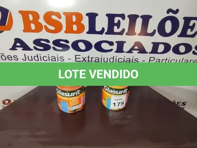 LOTE 175 - 02 LATAS DE ESMALTE SINTÉTICO 3,6L CADA NAS CORES BRILHANTE CAMURÇA MARCA GLASURIT. (NO ESTADO) ATENÇÃO! FAZER A VISITAÇÃO ANTES DE ARREMATAR, NÃO SABEMOS SE FUNCIONA, LEILÃO NÃO TEM GARANTIA E NEM DEVOLUÇÃO, SUJEITO A POSSÍVEIS AVARIAS VISÍVEIS/OCULTAS E/OU AUSÊNCIA DE COMPONENTES.