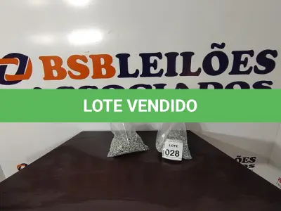 LOTE 028 - 01 LOTE COM GRANDE QUANTIDADE DE PARAFUSOS. (NO ESTADO) ATENÇÃO! FAZER A VISITAÇÃO ANTES DE ARREMATAR, NÃO SABEMOS SE FUNCIONA, LEILÃO NÃO TEM GARANTIA E NEM DEVOLUÇÃO, SUJEITO A POSSÍVEIS AVARIAS VISÍVEIS/OCULTAS E/OU AUSÊNCIA DE COMPONENTES.