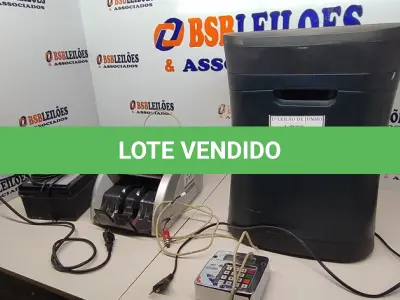 LOTE 284 - 01 FRAGMENTADORA DE PAPEL MARCA ROYAL HG14, 01 CONTADORA DE CÉDULAS E 01 FONTE CENTRAL DE ALARME. (NO ESTADO) ATENÇÃO! FAZER A VISITAÇÃO ANTES DE ARREMATAR, NÃO SABEMOS SE FUNCIONA, LEILÃO NÃO TEM GARANTIA E NEM DEVOLUÇÃO, SUJEITO A POSSÍVEIS AVARIAS VISÍVEIS/OCULTAS E/OU AUSÊNCIA DE COMPONENTES.