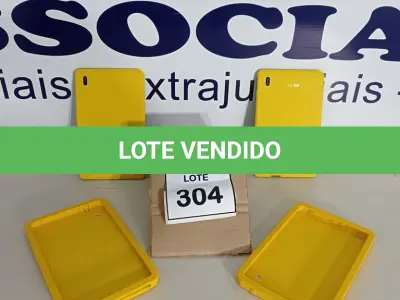 LOTE 304 - 02 TABLETS MARCA CCE. (NO ESTADO) ATENÇÃO! FAZER A VISITAÇÃO ANTES DE ARREMATAR, NÃO SABEMOS SE FUNCIONA, LEILÃO NÃO TEM GARANTIA E NEM DEVOLUÇÃO, SUJEITO A POSSÍVEIS AVARIAS VISÍVEIS/OCULTAS E/OU AUSÊNCIA DE COMPONENTES.