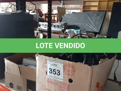 LOTE 353 - 01 LOTE COM VÁRIOS CARTUCHOS DE IMPRESSORA E FONTES/CABOS DIVERSOS. (NO ESTADO) ATENÇÃO! FAZER A VISITAÇÃO ANTES DE ARREMATAR, NÃO SABEMOS SE FUNCIONA. LEILÃO NÃO TEM GARANTIA E NEM DEVOLUÇÃO, SUJEITO A POSSÍVEIS AVARIAS VISÍVEIS/OCULTAS E/OU AUSÊNCIA DE COMPONENTES.