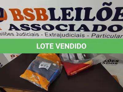 LOTE 077 - 02 PARES DE BOTAS DE BORRACHA NUMERAÇÕES 32 E 39 NA COR PRETA. (NO ESTADO) ATENÇÃO! FAZER A VISITAÇÃO ANTES DE ARREMATAR, NÃO SABEMOS SE FUNCIONA, LEILÃO NÃO TEM GARANTIA E NEM DEVOLUÇÃO, SUJEITO A POSSÍVEIS AVARIAS VISÍVEIS/OCULTAS E/OU AUSÊNCIA DE COMPONENTES.