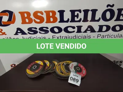 LOTE 089 - 11 DISCO DE DESBASTAR E 01 DISCO DE CORTE. (NO ESTADO) ATENÇÃO! FAZER A VISITAÇÃO ANTES DE ARREMATAR, NÃO SABEMOS SE FUNCIONA, LEILÃO NÃO TEM GARANTIA E NEM DEVOLUÇÃO, SUJEITO A POSSÍVEIS AVARIAS VISÍVEIS/OCULTAS E/OU AUSÊNCIA DE COMPONENTES.