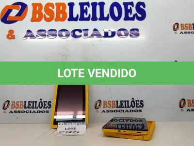 LOTE 295 - 02 TABLETS MARCA CCE. (NO ESTADO) ATENÇÃO! FAZER A VISITAÇÃO ANTES DE ARREMATAR, NÃO SABEMOS SE FUNCIONA, LEILÃO NÃO TEM GARANTIA E NEM DEVOLUÇÃO, SUJEITO A POSSÍVEIS AVARIAS VISÍVEIS/OCULTAS E/OU AUSÊNCIA DE COMPONENTES.