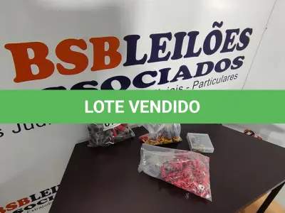 LOTE 073 - 01 LOTE COM GRANDE QUANTIDADE DE CONECTORES ELÉTRICOS E TERMINAIS PRE-ISOLADO. (NO ESTADO) ATENÇÃO! FAZER A VISITAÇÃO ANTES DE ARREMATAR, NÃO SABEMOS SE FUNCIONA, LEILÃO NÃO TEM GARANTIA E NEM DEVOLUÇÃO, SUJEITO A POSSÍVEIS AVARIAS VISÍVEIS/OCULTAS E/OU AUSÊNCIA DE COMPONENTES.