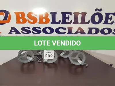 LOTE 202 - 04 ROLDANAS NÚMERO 16 180 KG E 01 ROLDANA NÚMERO 10 100KG. (NO ESTADO) ATENÇÃO! FAZER A VISITAÇÃO ANTES DE ARREMATAR, NÃO SABEMOS SE FUNCIONA, LEILÃO NÃO TEM GARANTIA E NEM DEVOLUÇÃO, SUJEITO A POSSÍVEIS AVARIAS VISÍVEIS/OCULTAS E/OU AUSÊNCIA DE COMPONENTES.