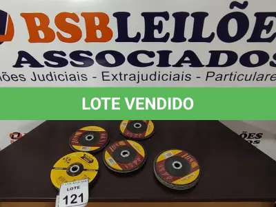 LOTE 121 - 07 DISCOS DE DESBASTAR E 03 DISCOS DE CORTE. (NO ESTADO) ATENÇÃO! FAZER A VISITAÇÃO ANTES DE ARREMATAR, NÃO SABEMOS SE FUNCIONA, LEILÃO NÃO TEM GARANTIA E NEM DEVOLUÇÃO, SUJEITO A POSSÍVEIS AVARIAS VISÍVEIS/OCULTAS E/OU AUSÊNCIA DE COMPONENTES 