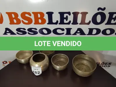 LOTE 182 - 05 CACHEPOT DE ALUMÍNIO. (NO ESTADO) ATENÇÃO! FAZER A VISITAÇÃO ANTES DE ARREMATAR, NÃO SABEMOS SE FUNCIONA, LEILÃO NÃO TEM GARANTIA E NEM DEVOLUÇÃO, SUJEITO A POSSÍVEIS AVARIAS VISÍVEIS/OCULTAS E/OU AUSÊNCIA DE COMPONENTES.