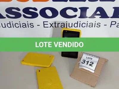 LOTE 312 - 02 TABLETS MARCA CCE. (NO ESTADO) ATENÇÃO! FAZER A VISITAÇÃO ANTES DE ARREMATAR, NÃO SABEMOS SE FUNCIONA, LEILÃO NÃO TEM GARANTIA E NEM DEVOLUÇÃO, SUJEITO A POSSÍVEIS AVARIAS VISÍVEIS/OCULTAS E/OU AUSÊNCIA DE COMPONENTES.